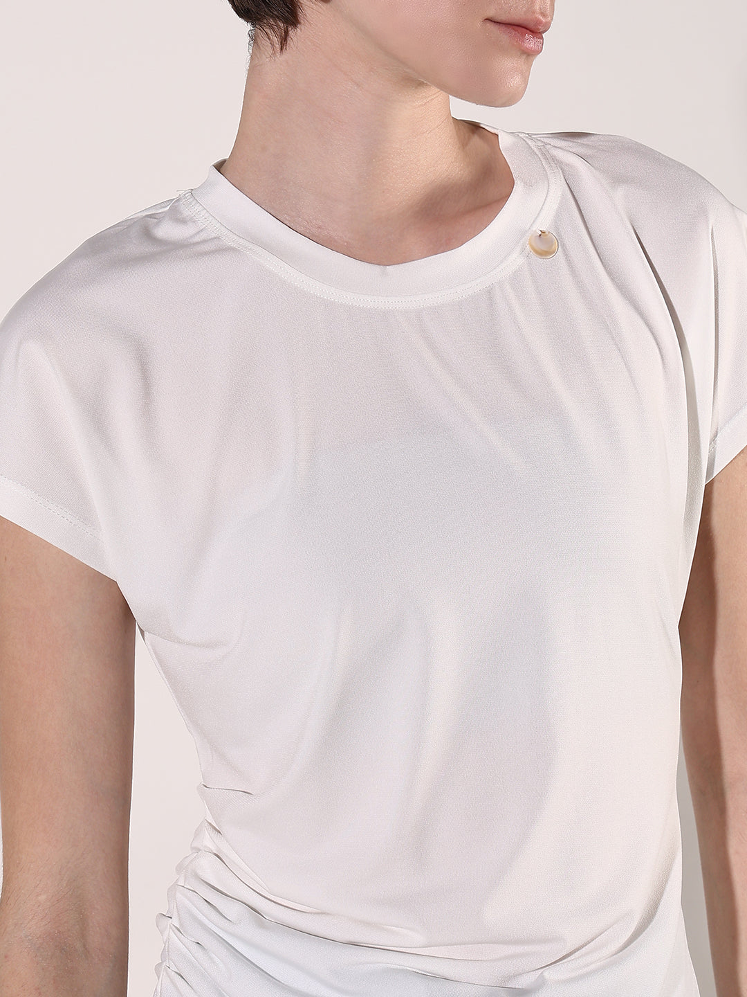 Women White Solid Top