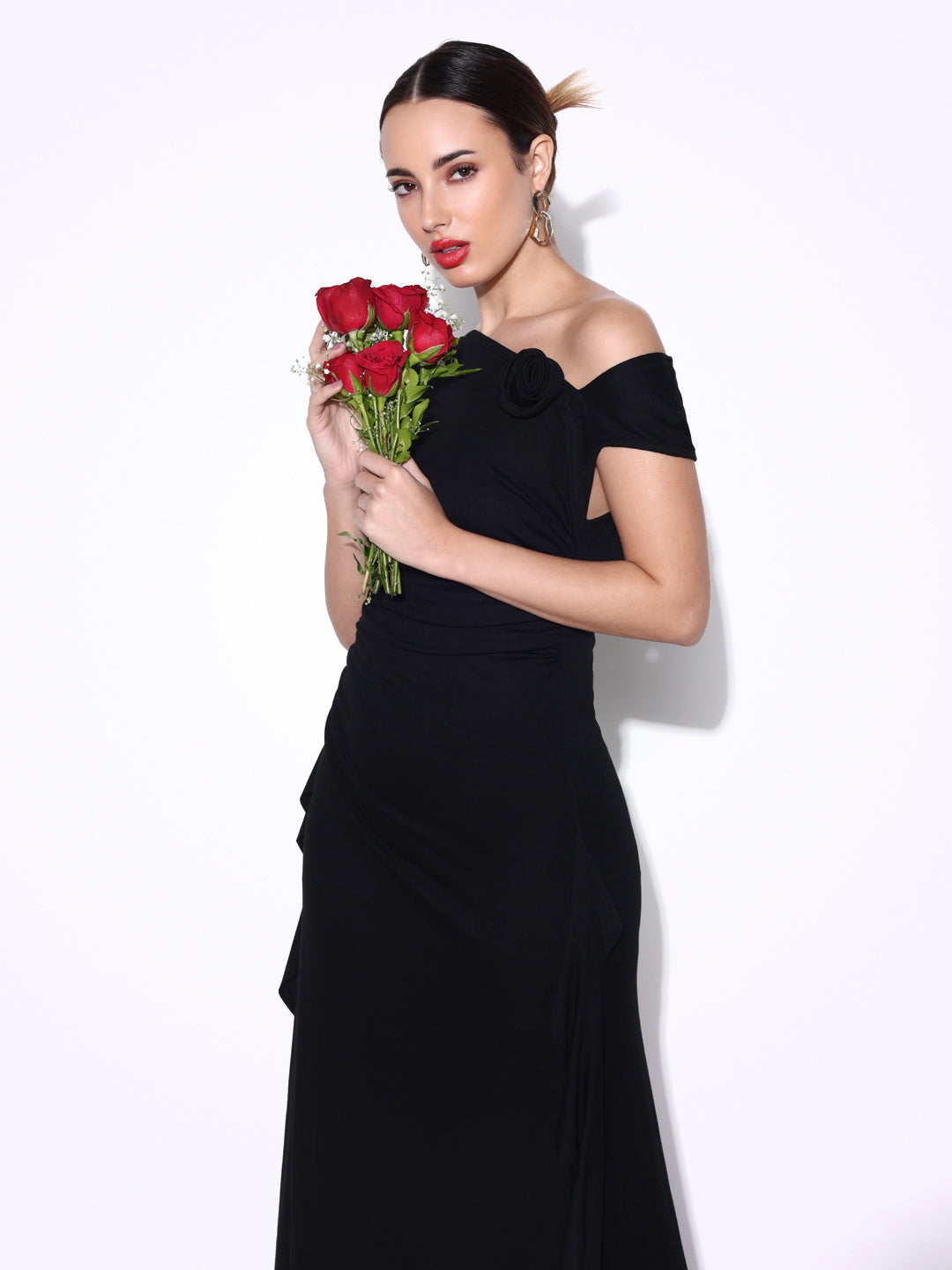 Women Solid Black Sheath Dress