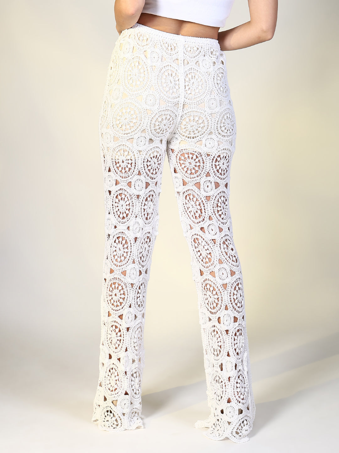 Women White Solid Crochet Trouser