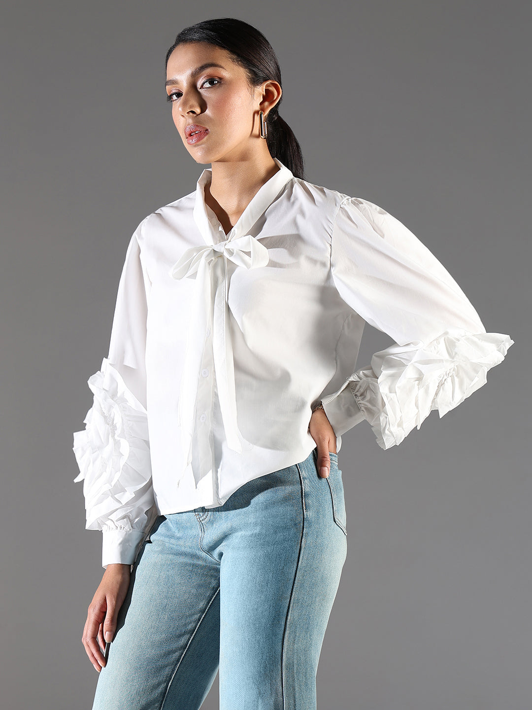 Women White Solid Top