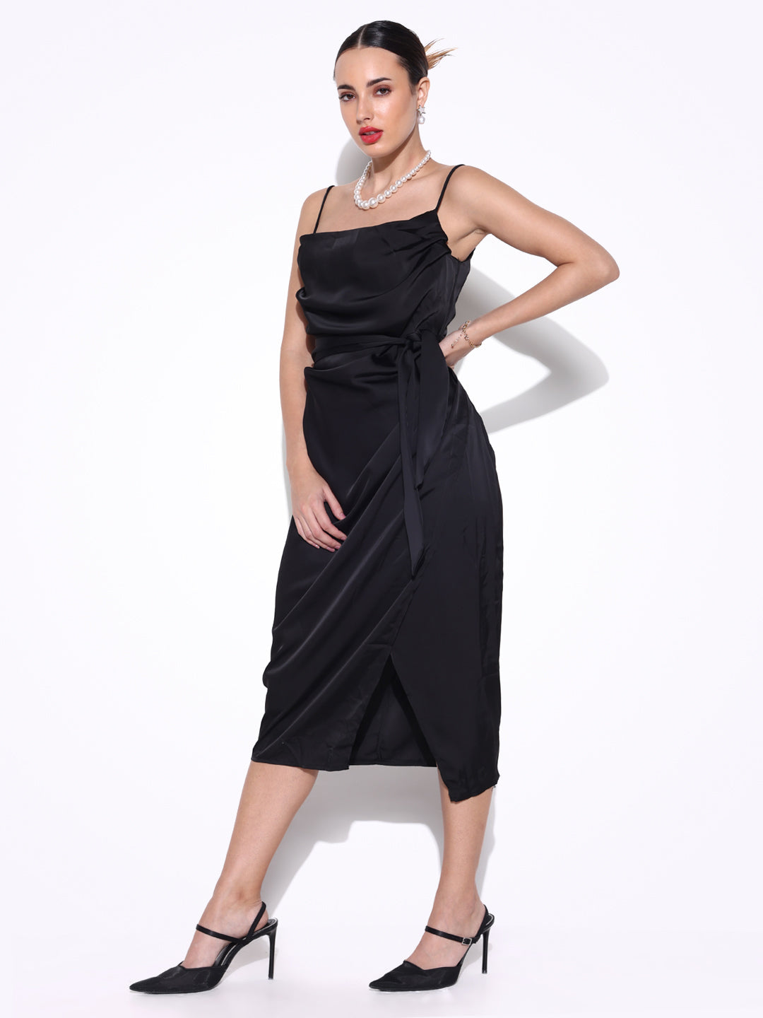 Women Solid Black Sheath Dress