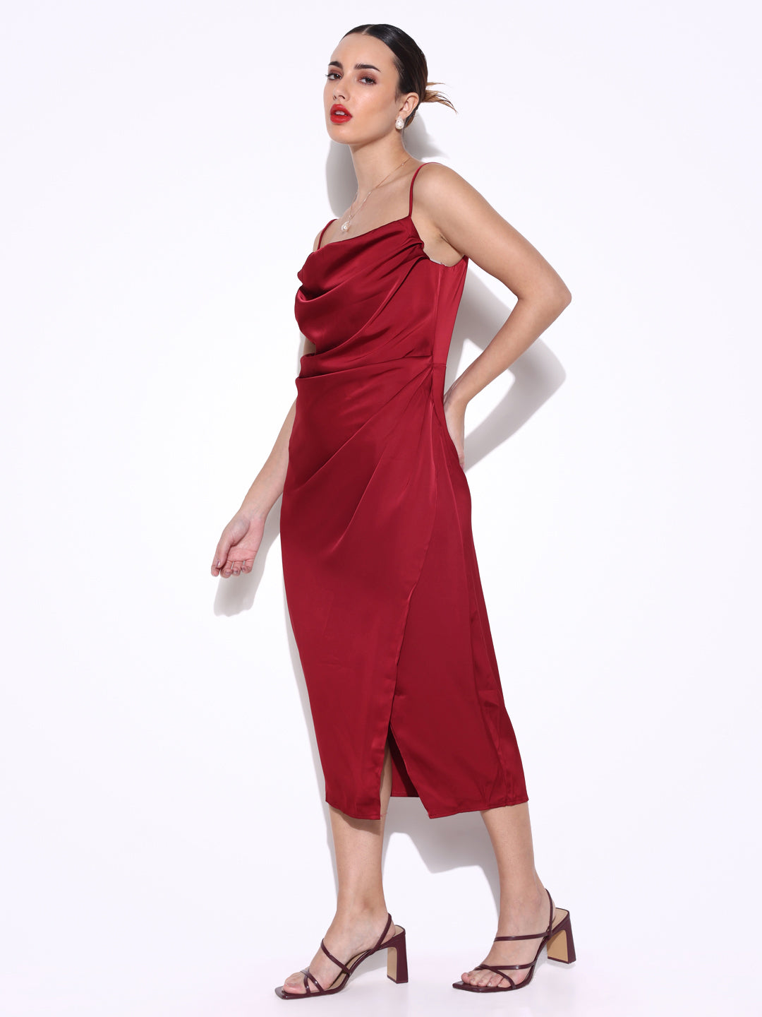 Women Solid Maroon Sheath Dress