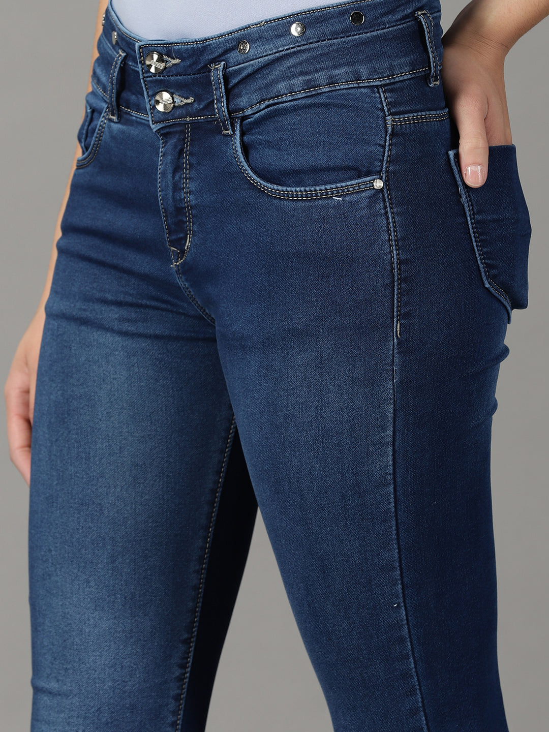 Women Solid Navy Blue Tapered Fit Denim Jeans