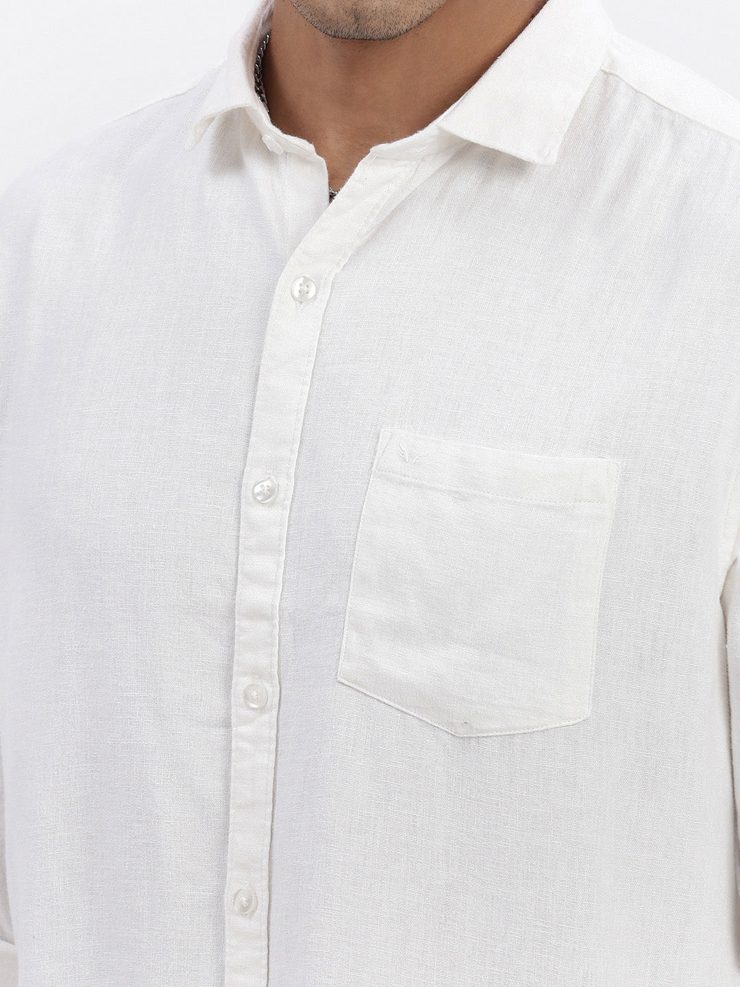 Men White Solid Slim Fit Shirt