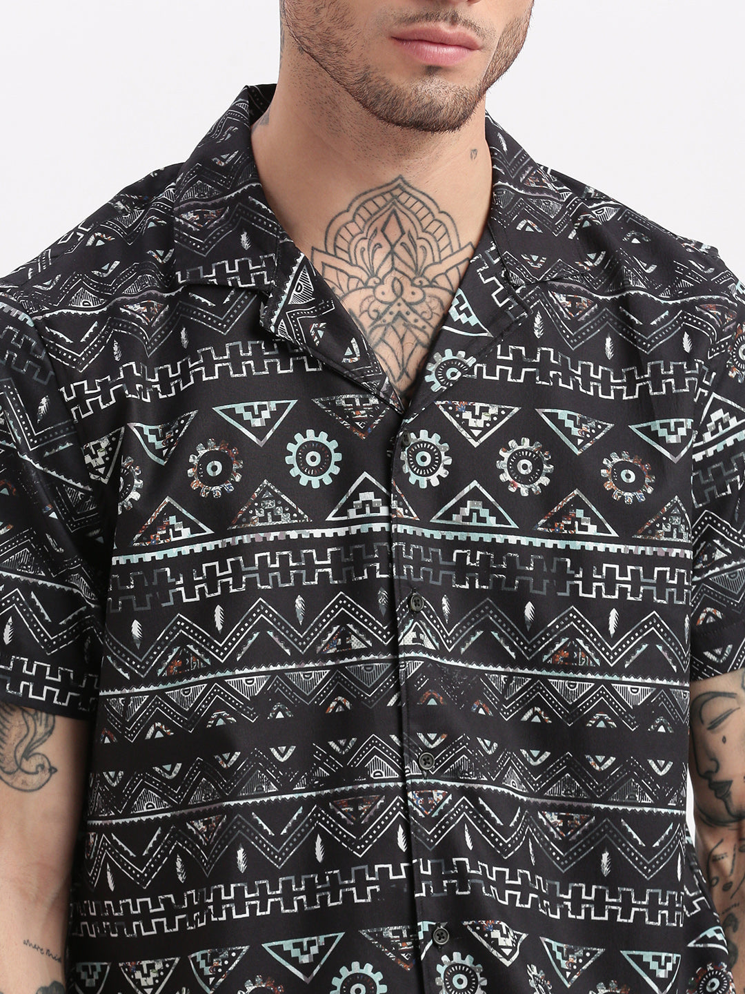 Men Geometric Print Cuban Collar Black Co-Ords Set
