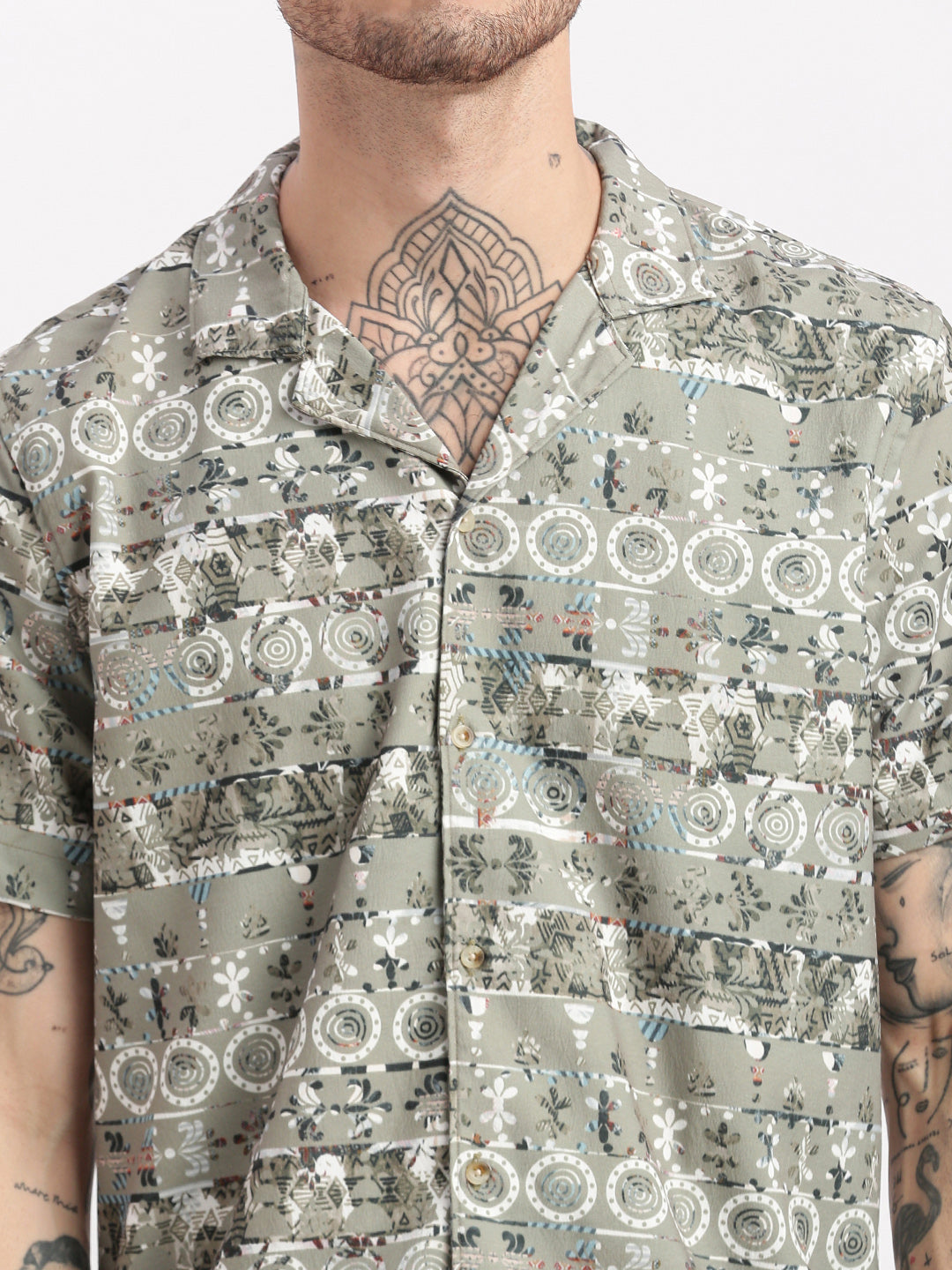 Men Geometric Print Cuban Collar Green Co-Ords Set