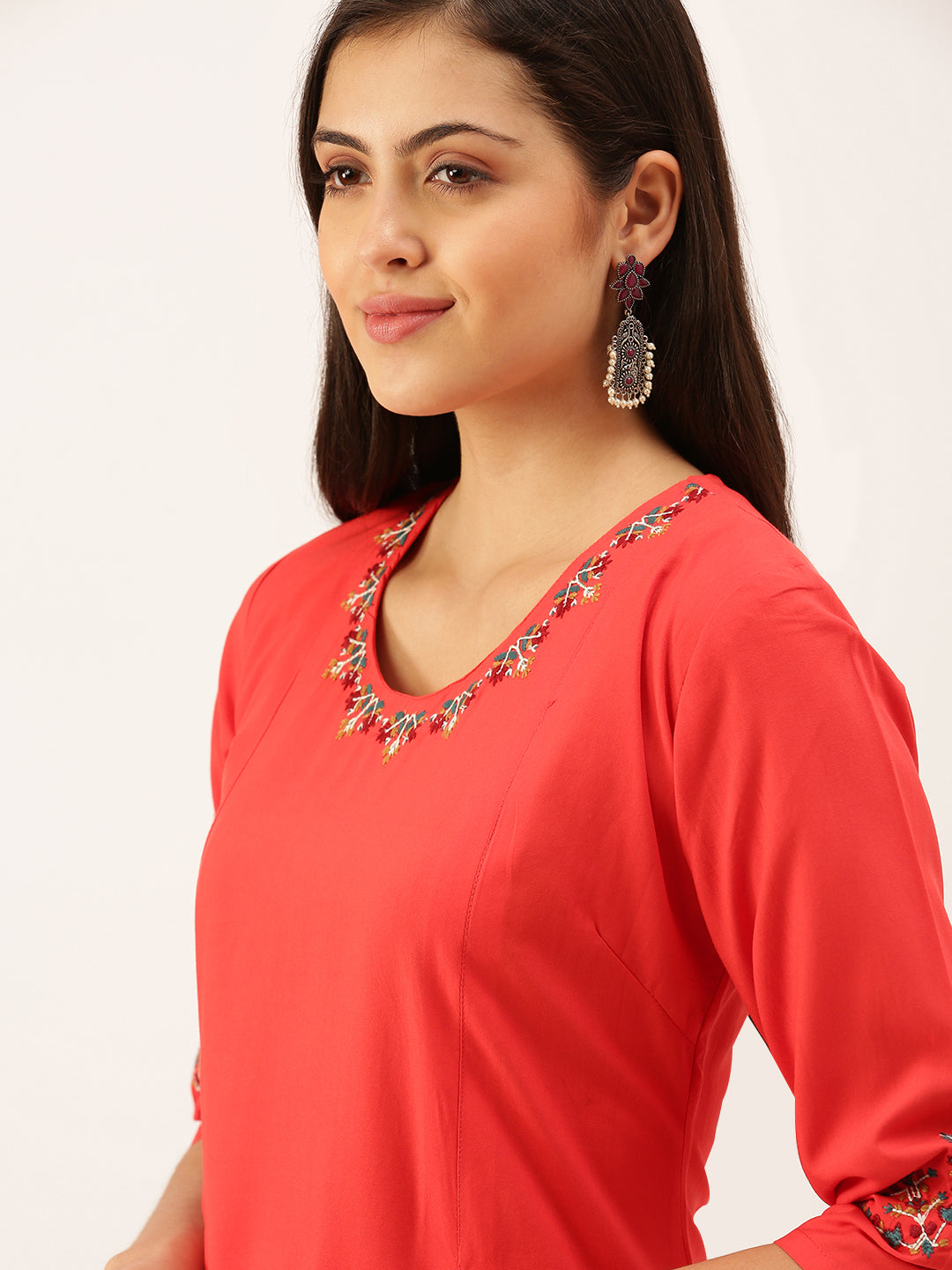 Women Embroidered Red Straight Kurta