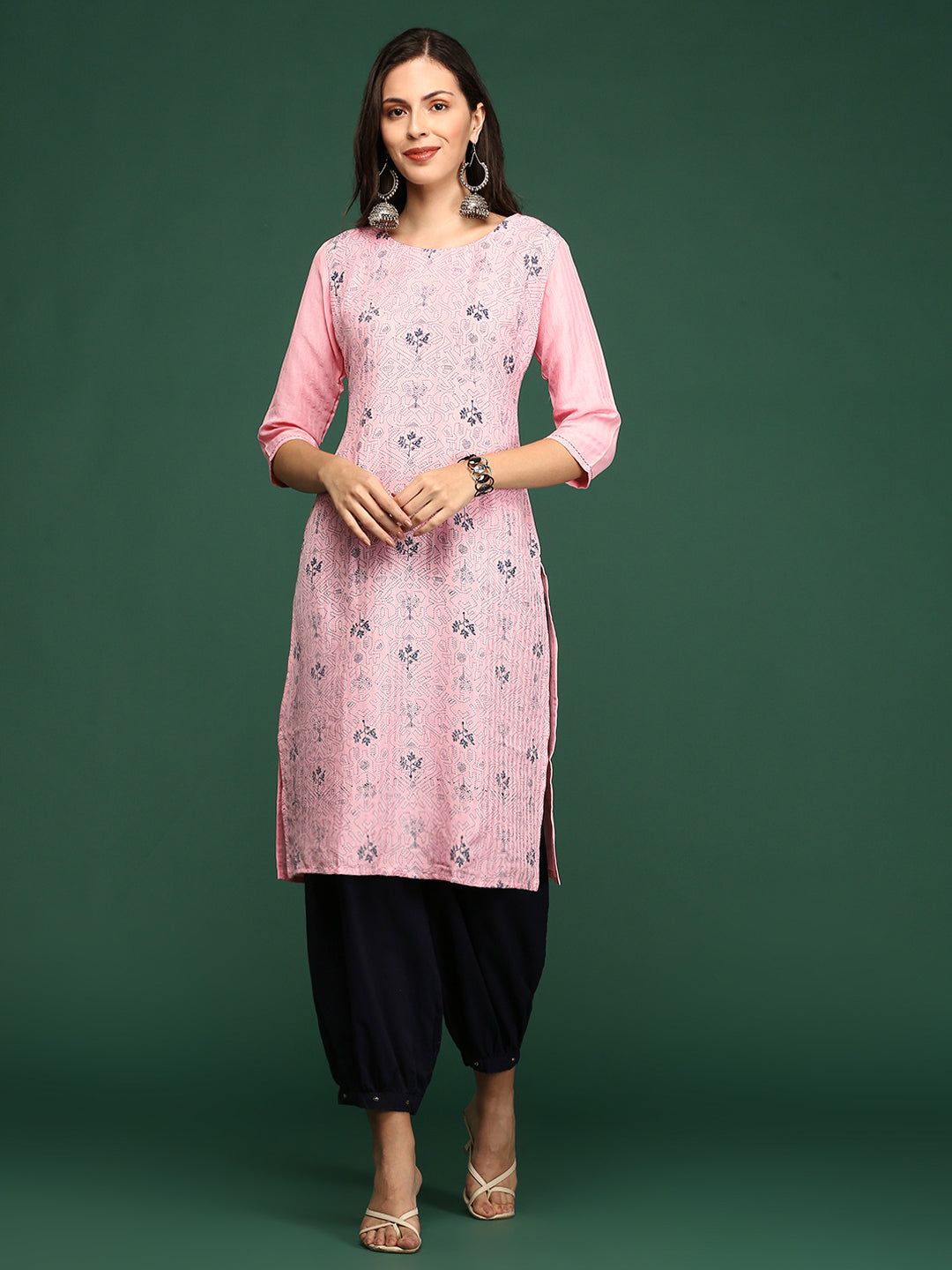 Women Pink Geometrical Straight Kurta