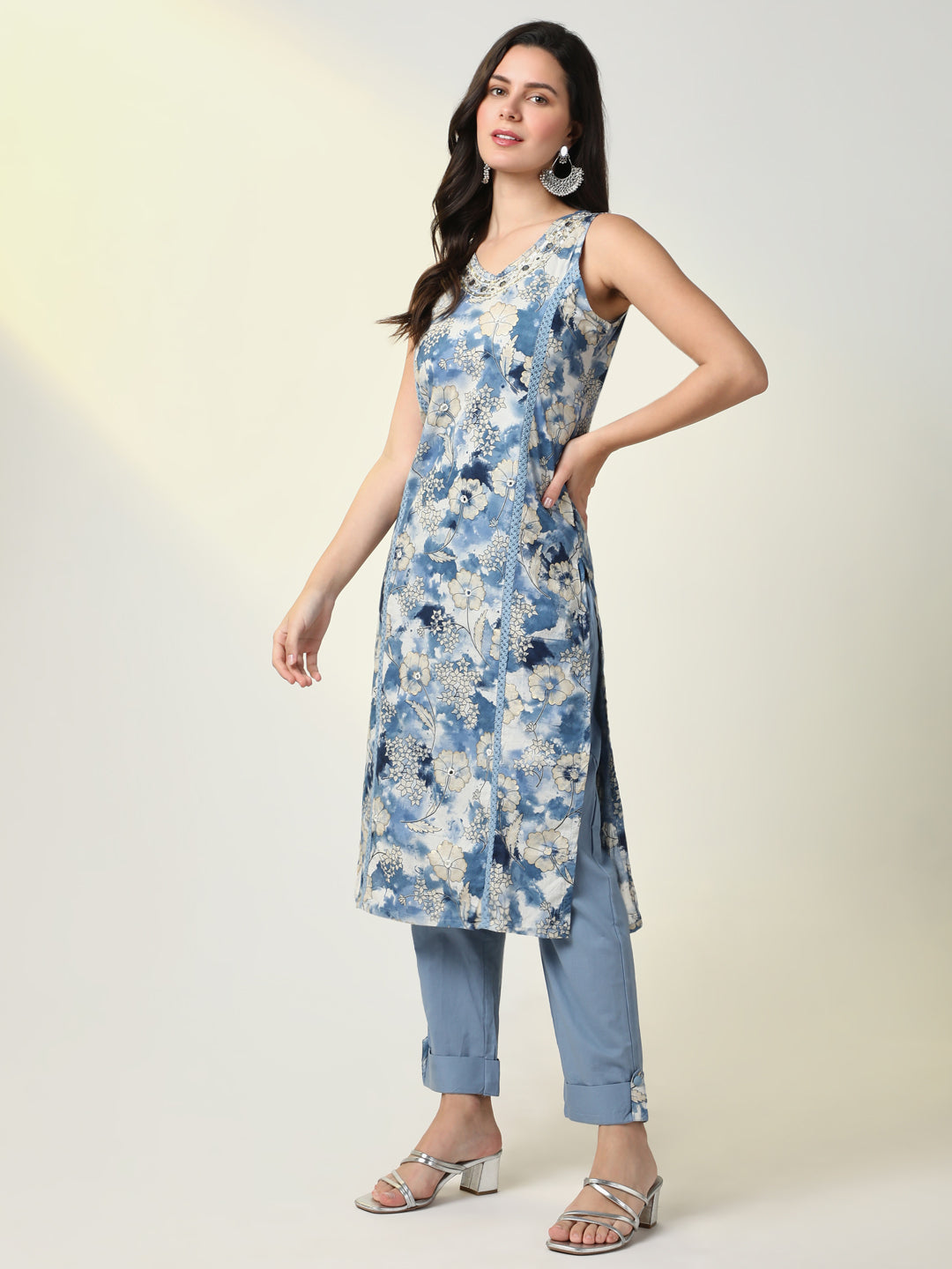 Women Blue Floral Kurta Set with Dupatta