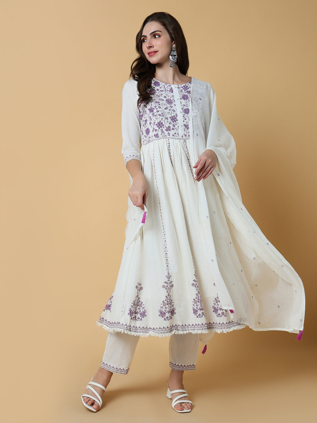 Women Floral White Straight Kurta Set with Dupatta