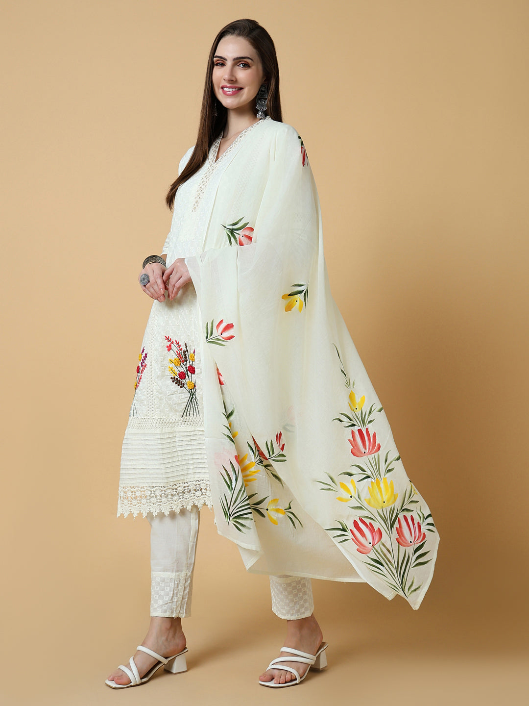 Women Solid Off White Straight Kurta Set with Dupatta