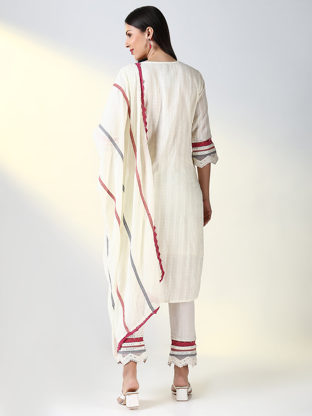 Women Off White Solid Straight Kurta Set with Dupatta