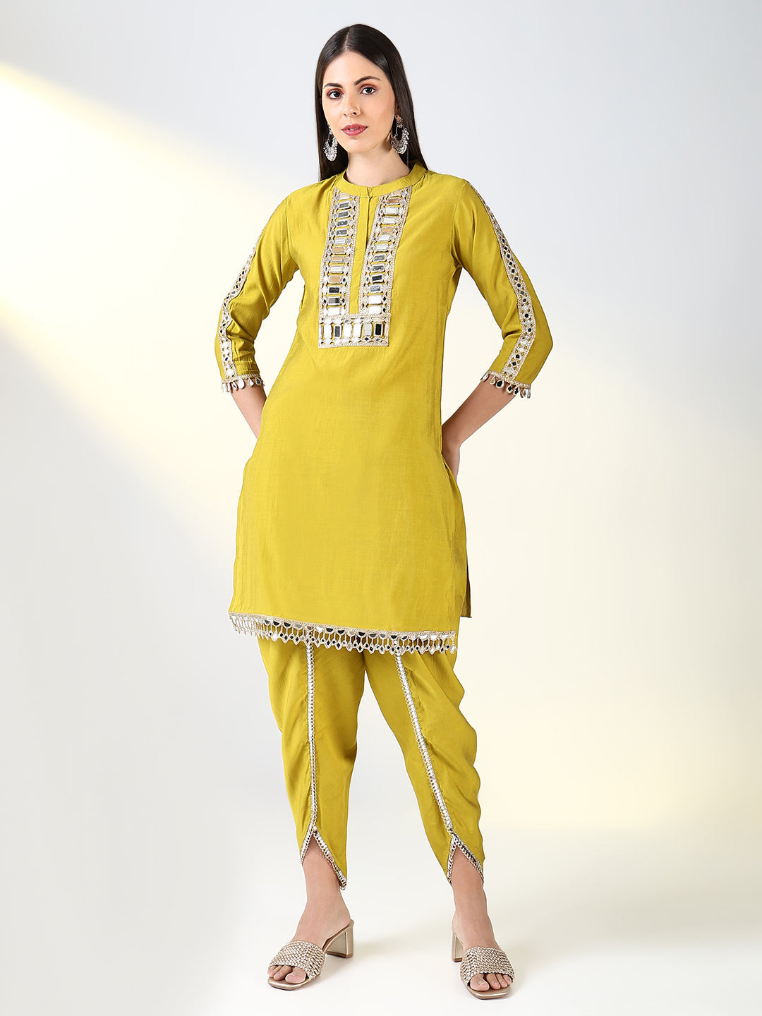 Women Mustard Solid Straight Kurta Set