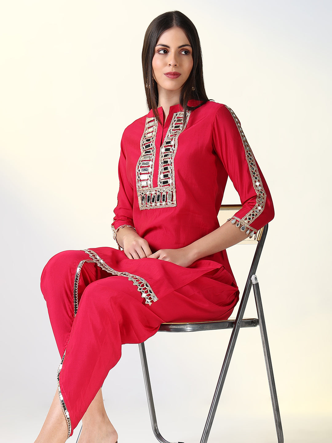 Women Pink Solid Straight Kurta Set