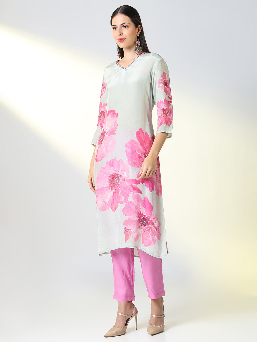 Women Grey Floral Straight Kurta Set with Dupatta