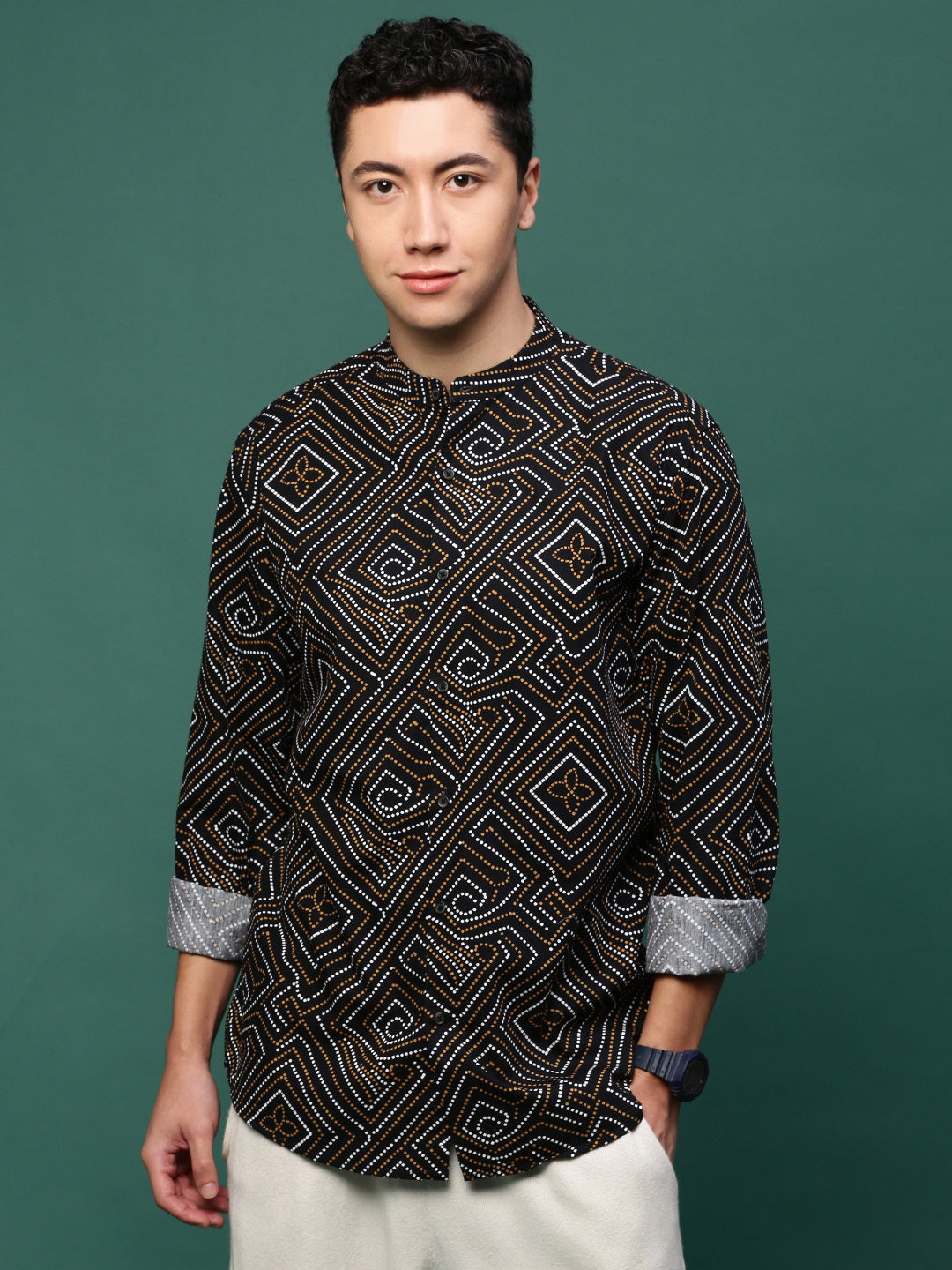 Men Black Geometric Slim Fit Shirt