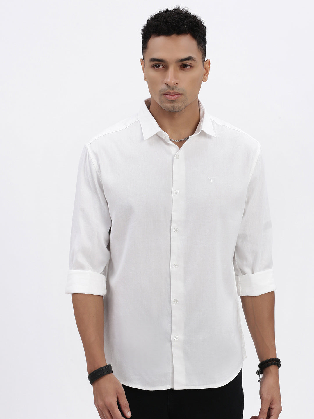 Men White Solid Slim Fit Shirt