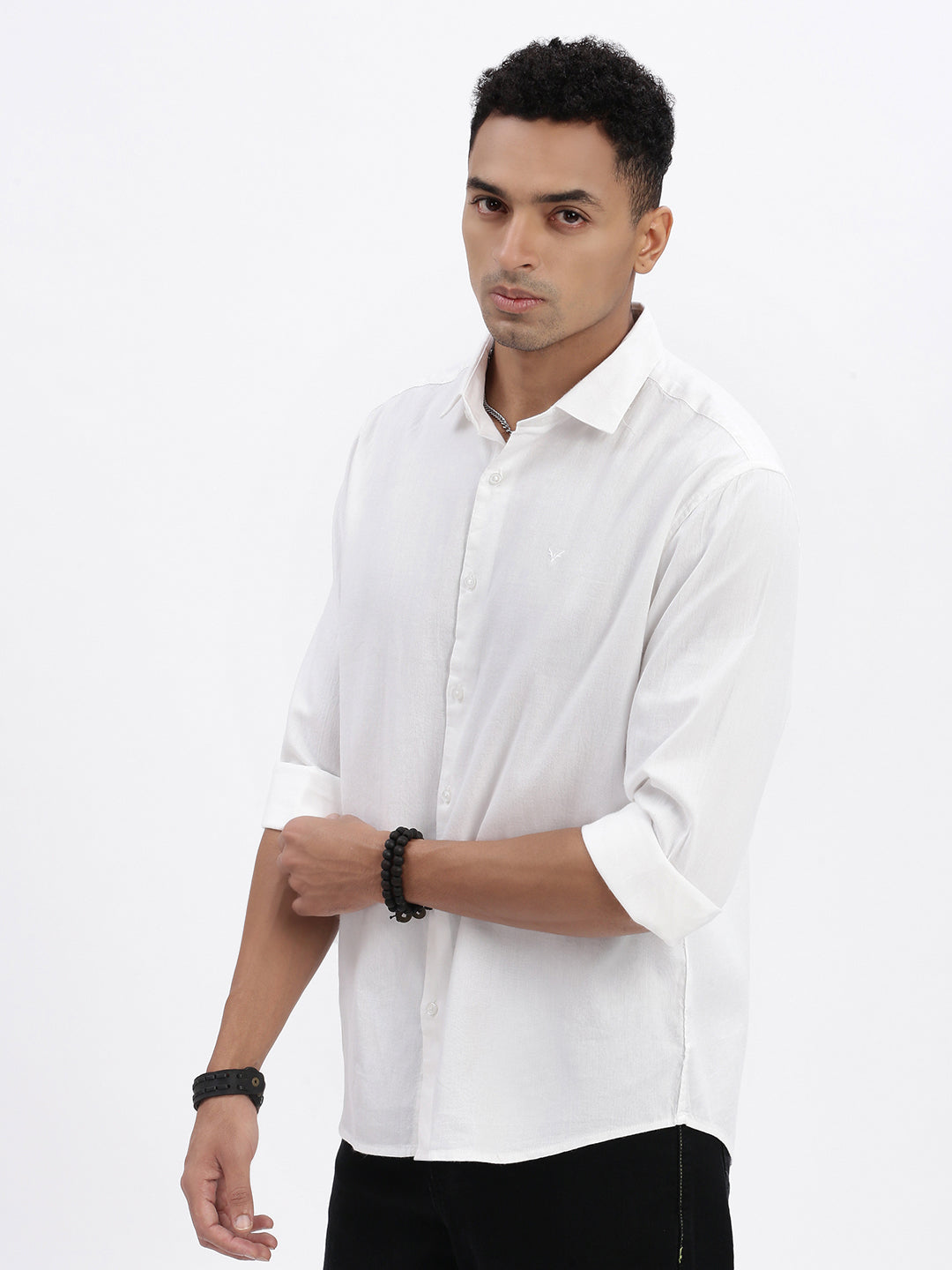 Men White Solid Slim Fit Shirt