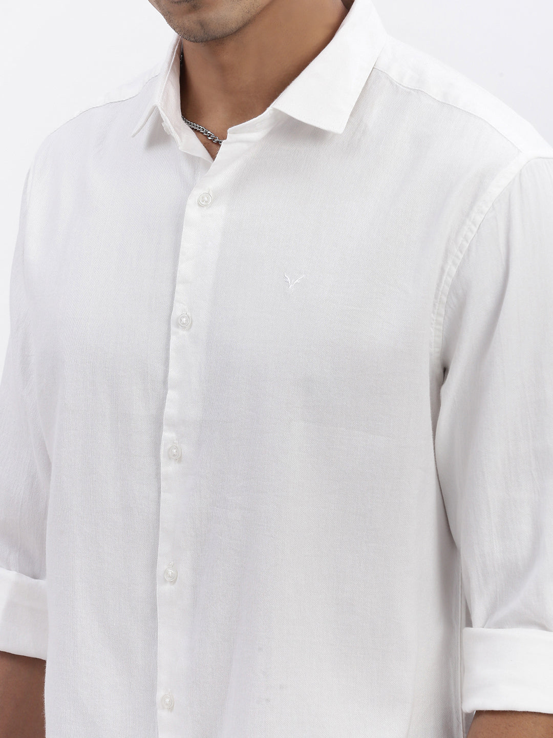 Men White Solid Slim Fit Shirt