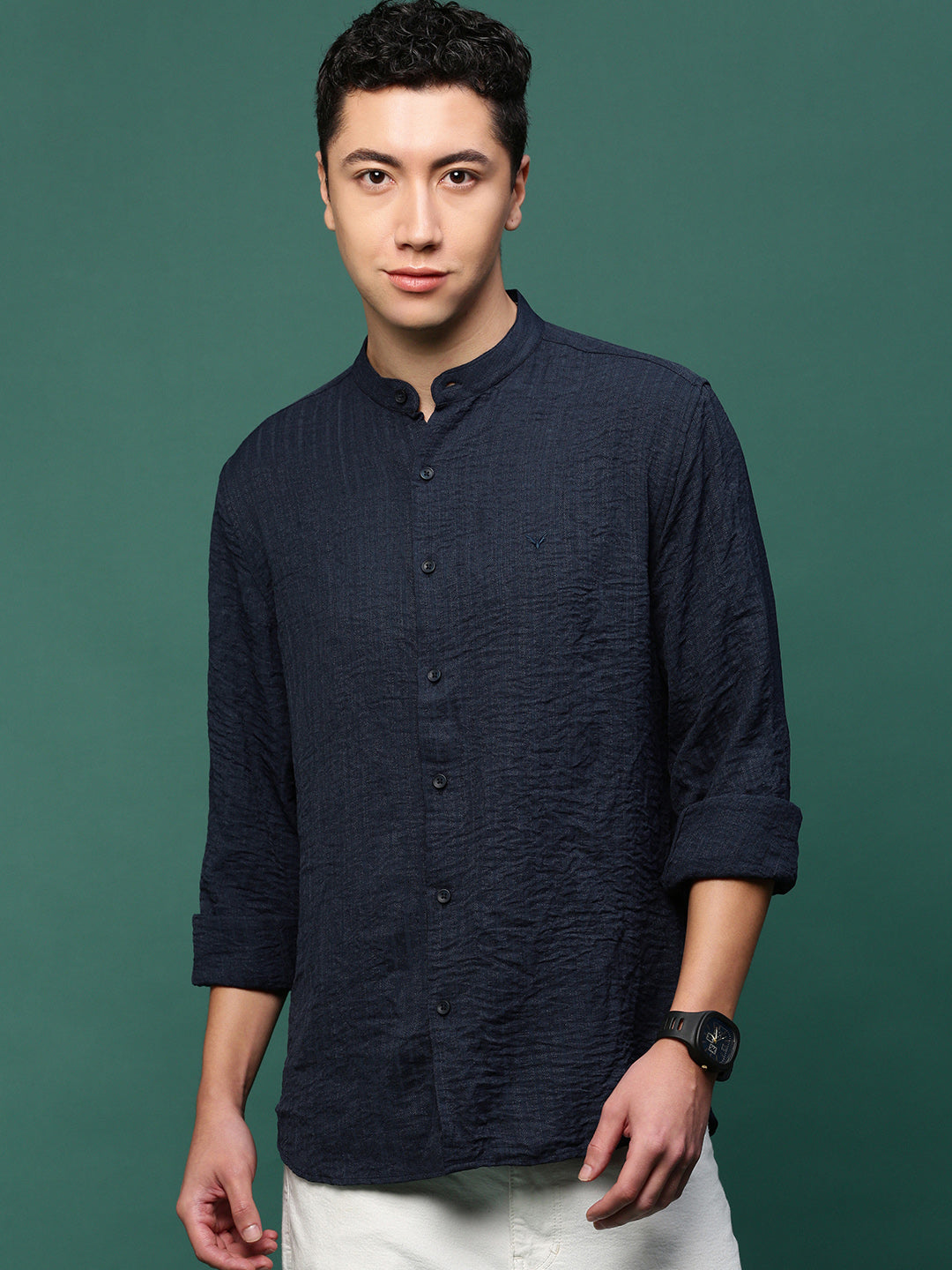 Men Navy Blue Solid Slim Fit Shirt