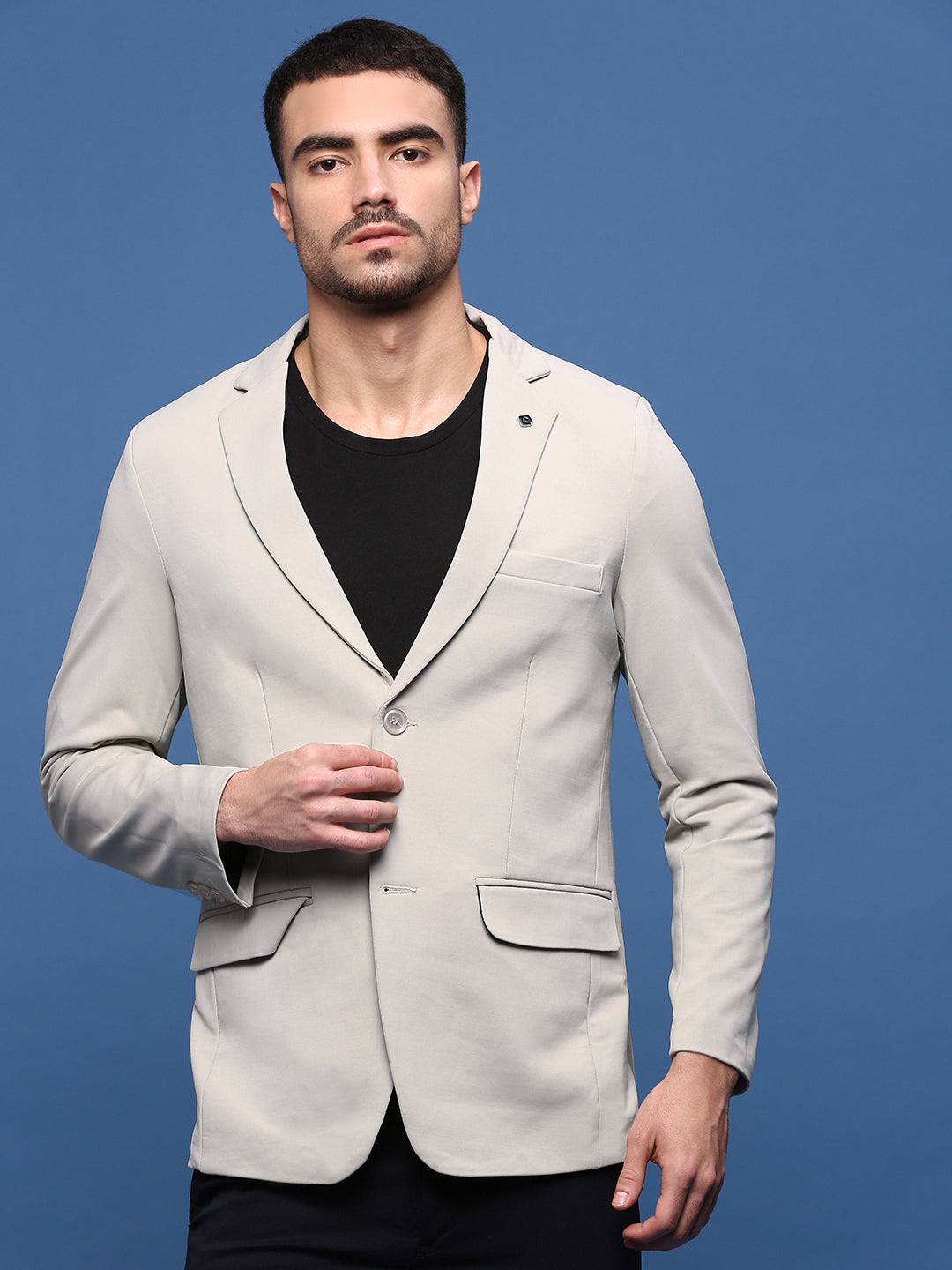 Men Cream Solid Single Breasted Blazer