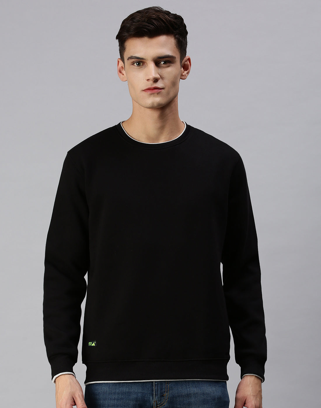 Men Solid Black Sweatshirt