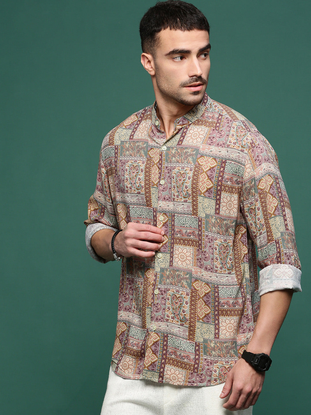 Men Brown Graphic Slim Fit Shirt