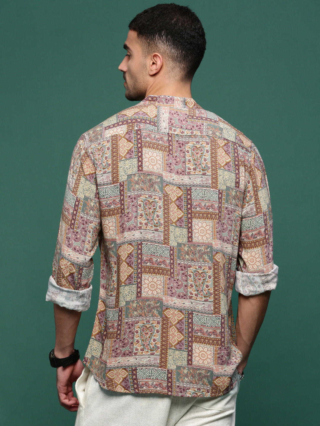 Men Brown Graphic Slim Fit Shirt