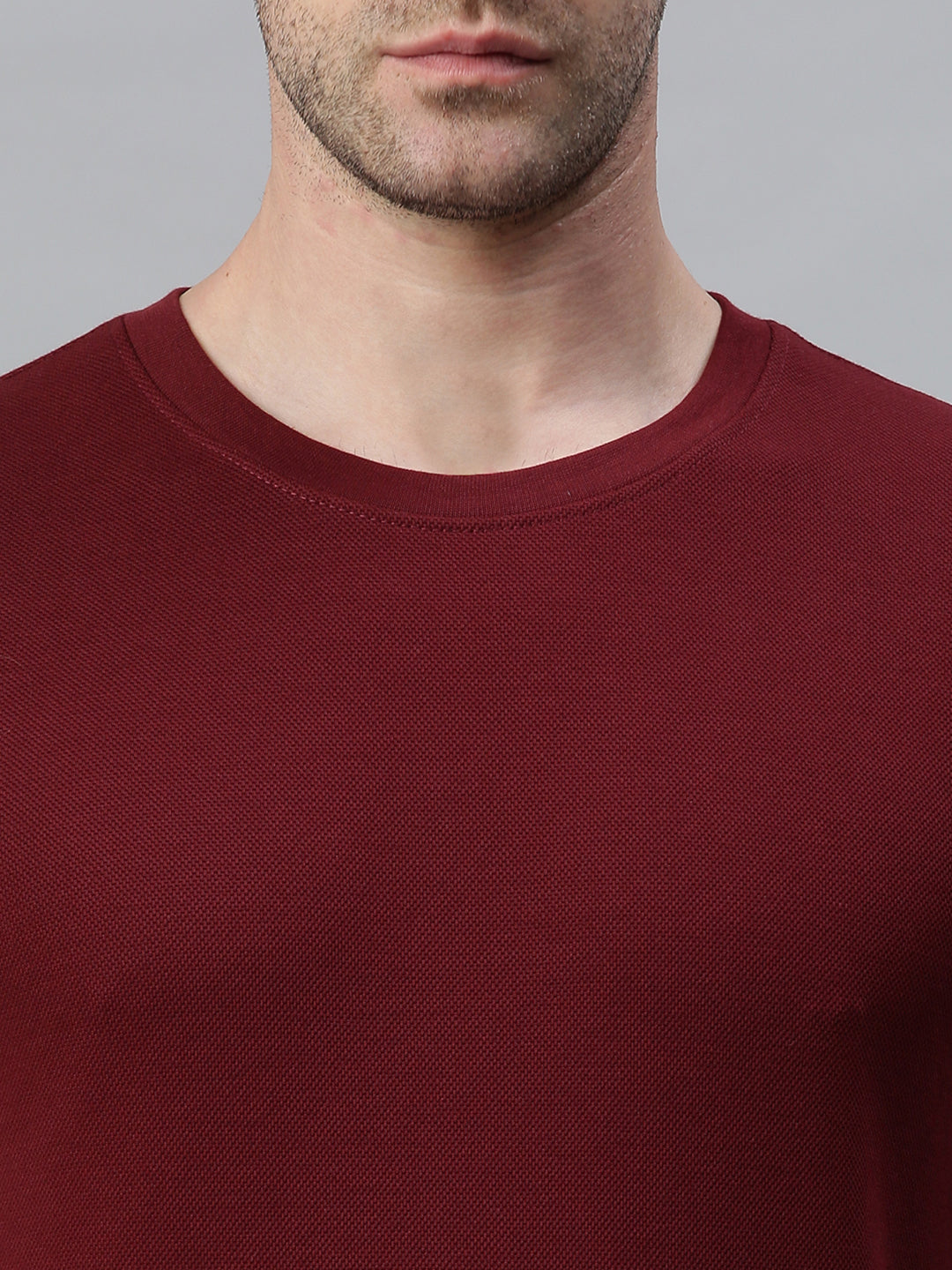 Men Solid Maroon Sweatshirt