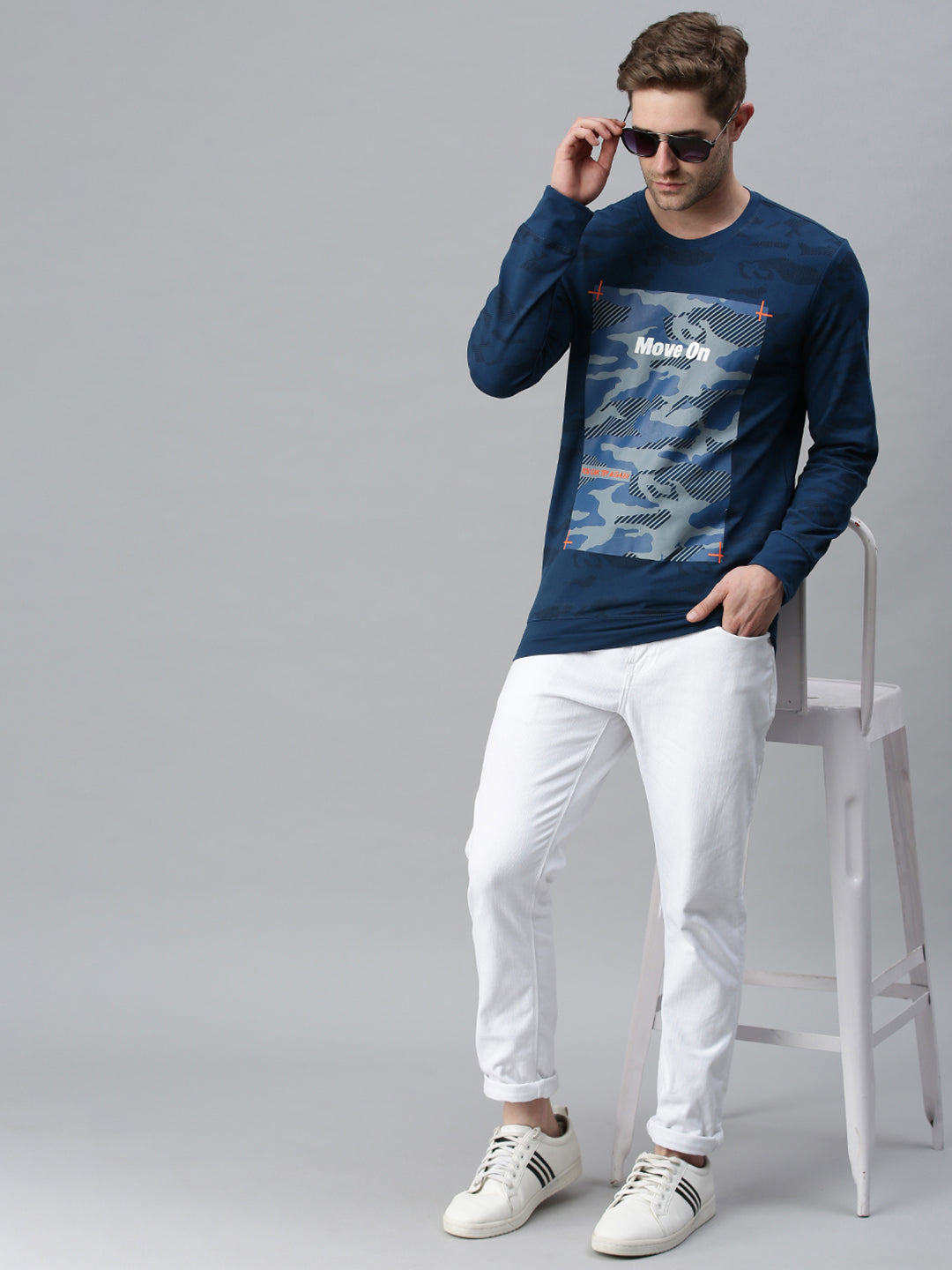 Men Printed Blue Sweatshirt