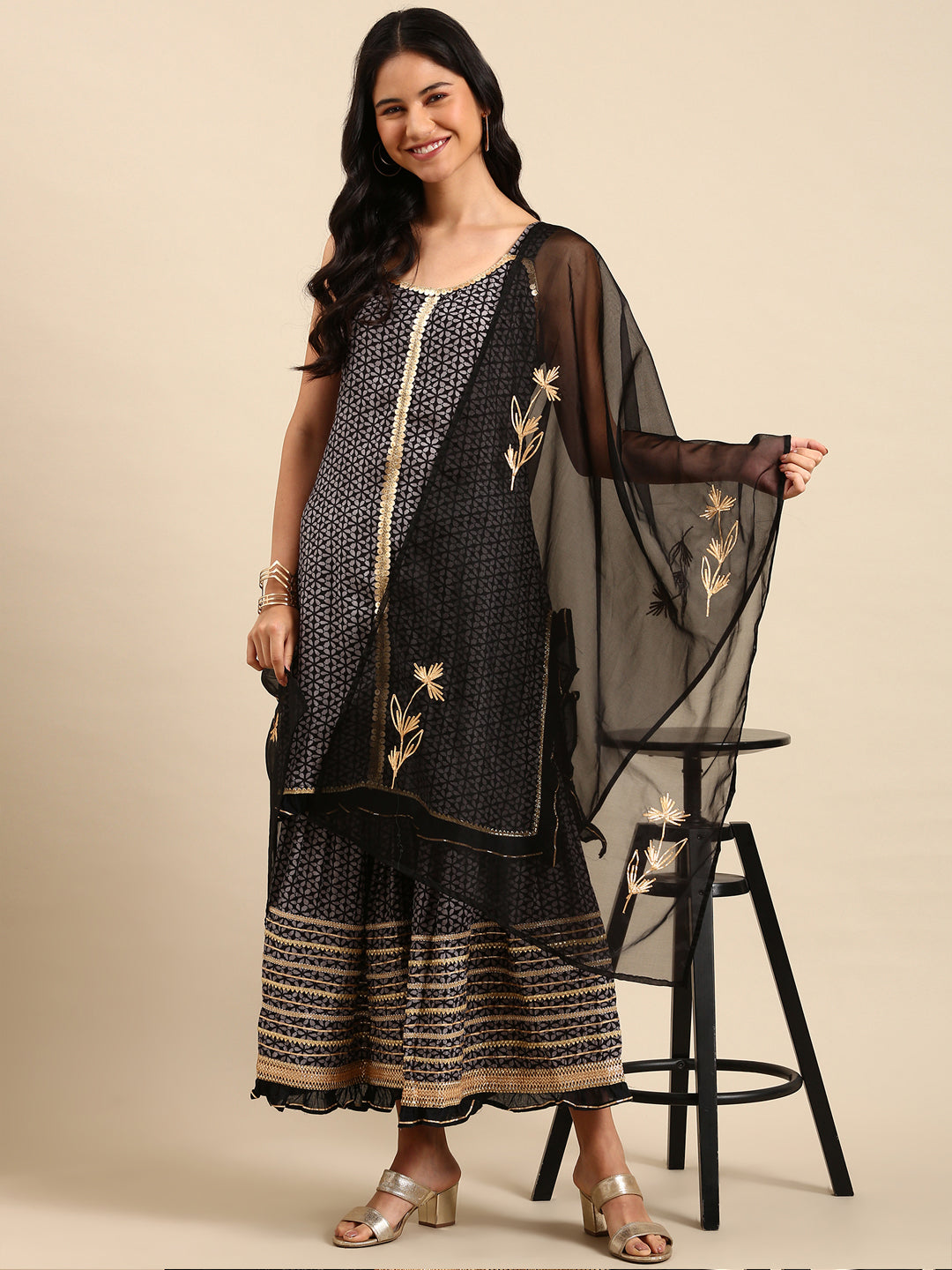 Women Geometric Black Straight Kurta Set with Dupatta