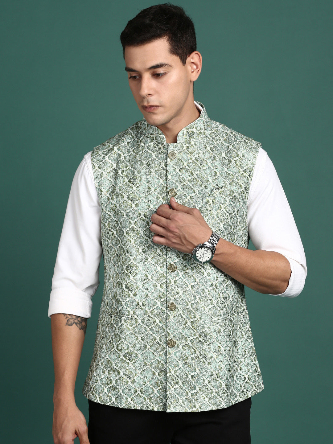 Men Embroidered Green Slim Fit Nehru Jacket