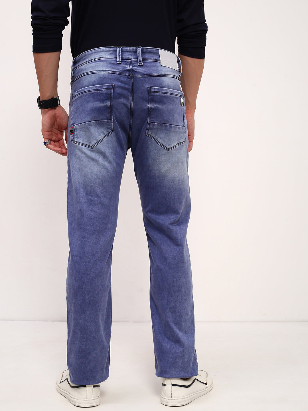 Men Blue Solid Straight Fit Jeans