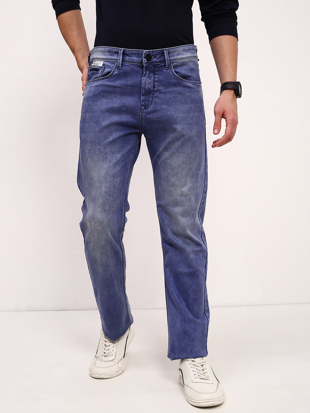 Men Blue Solid Straight Fit Jeans