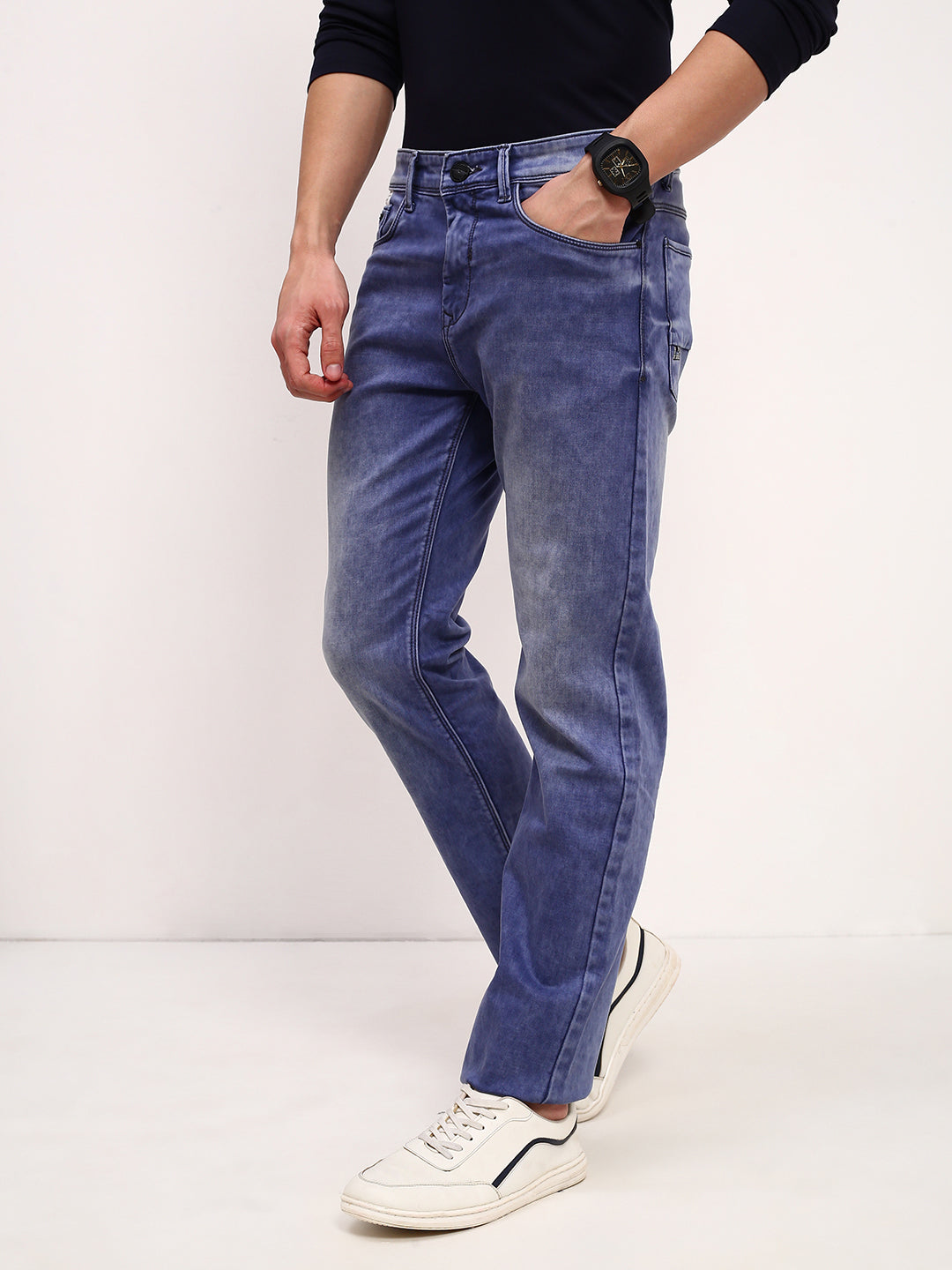 Men Blue Solid Straight Fit Jeans