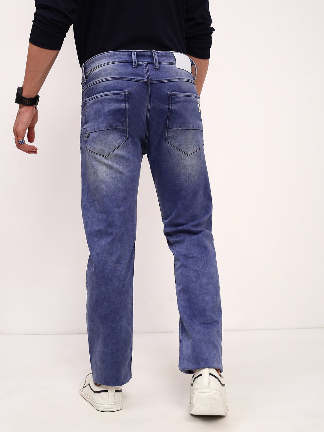 Men Blue Solid Straight Fit Jeans