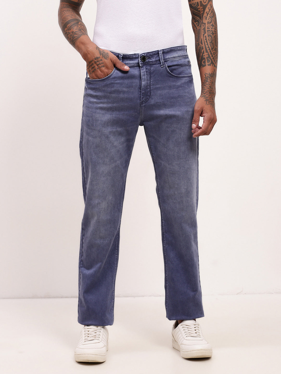 Men Blue Solid Straight Fit Jeans