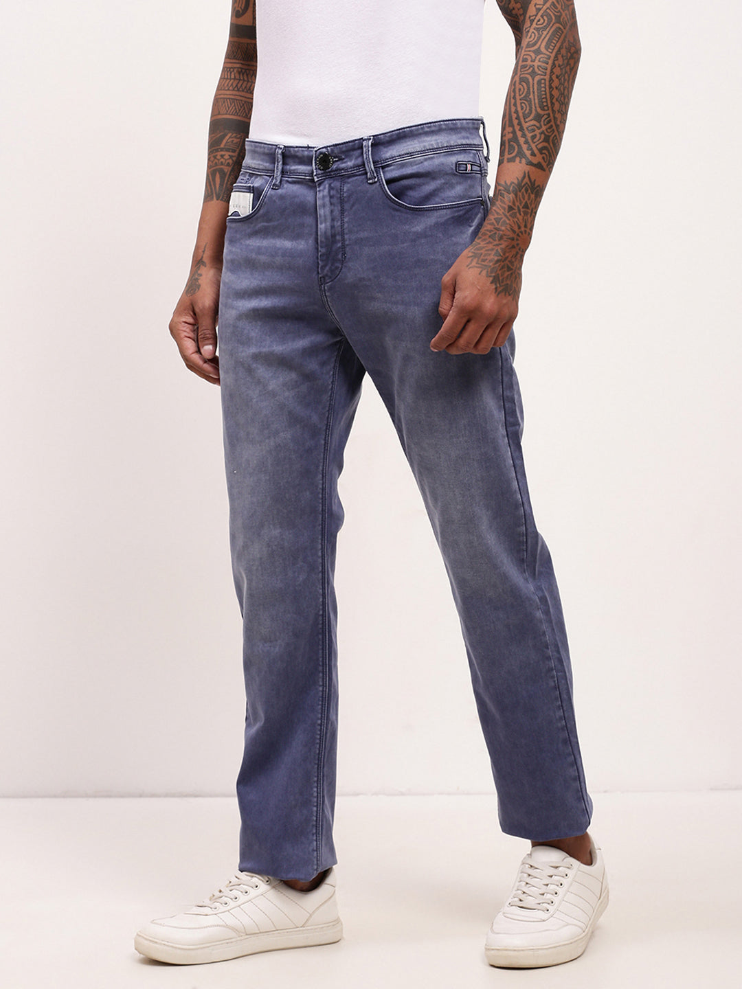 Men Blue Solid Straight Fit Jeans