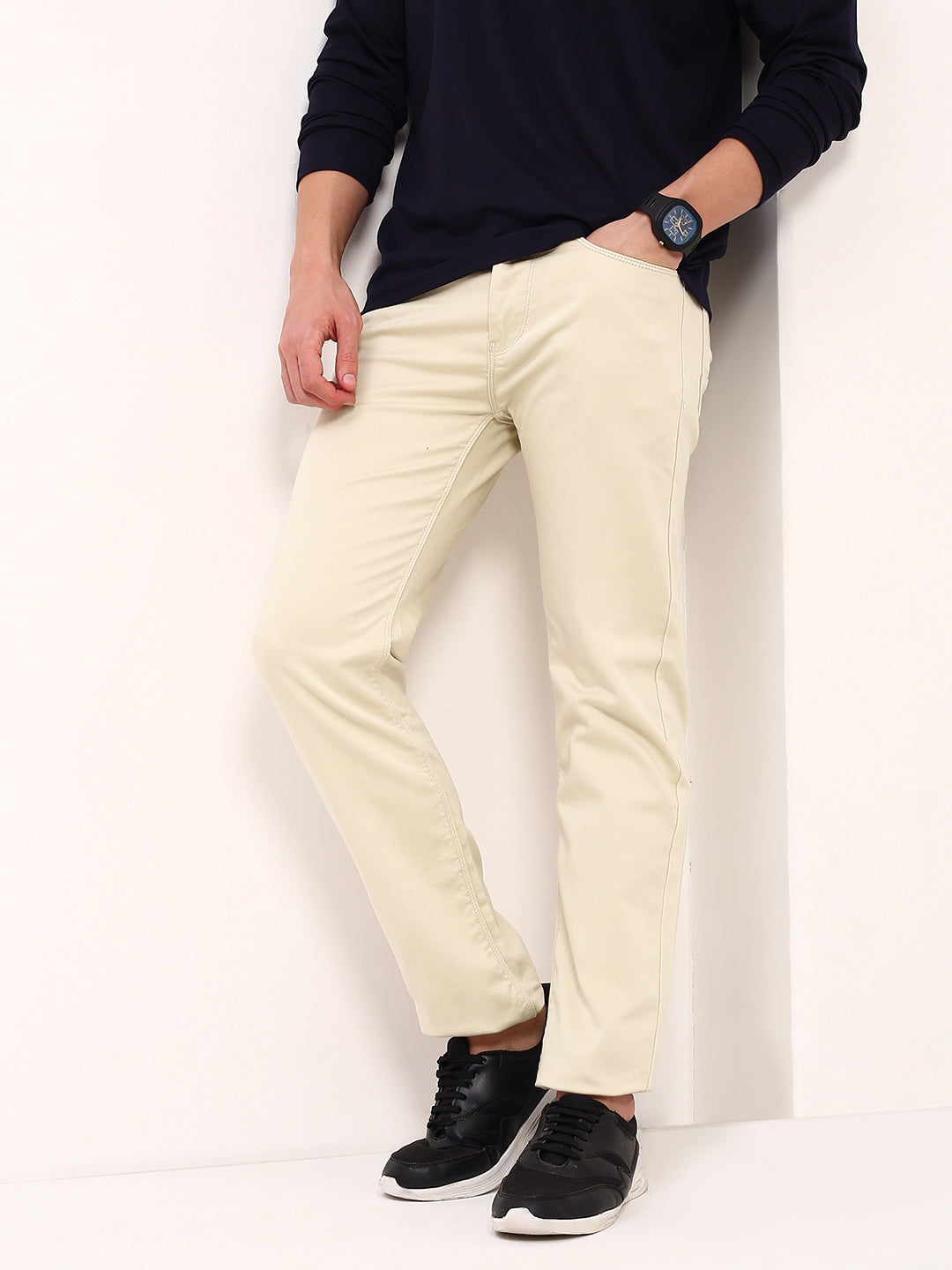 Men Cream Solid Straight Fit Jeans