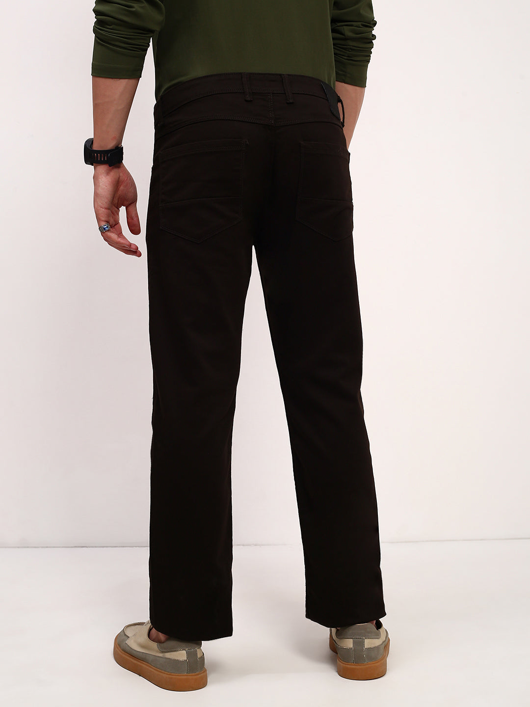 Men Brown Solid Straight Fit Jeans