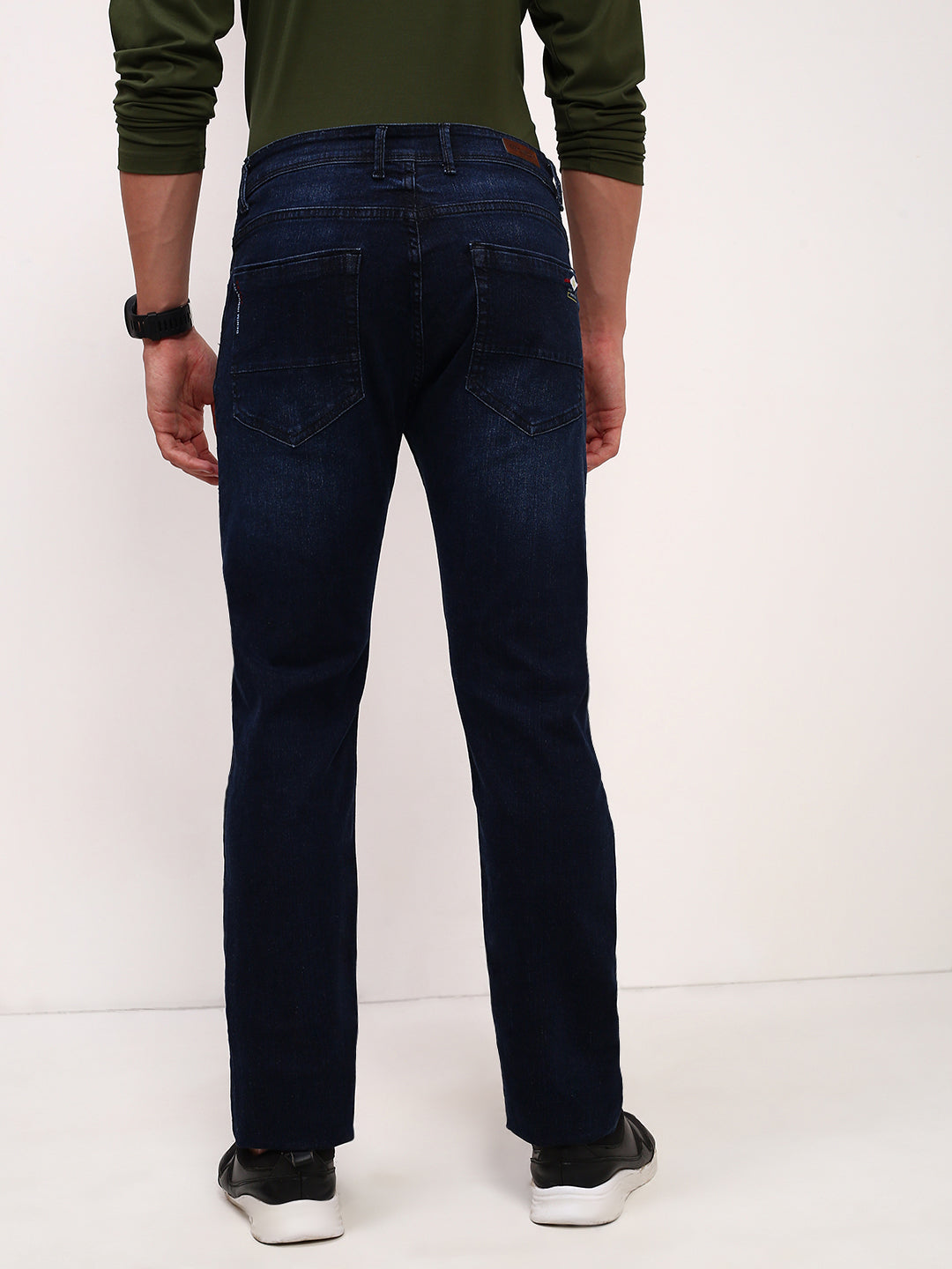 Men Blue Solid Straight Fit Jeans