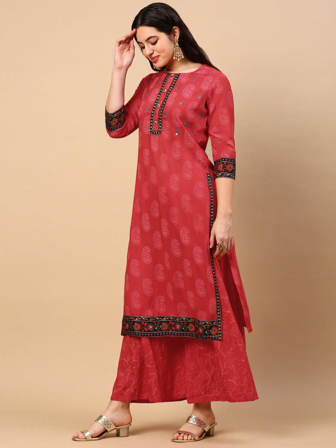 Women Paisley Red Straight Kurta Set