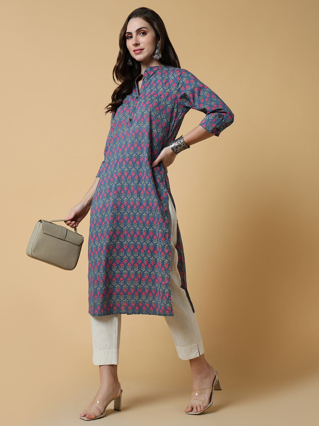 Women Blue Floral Straight Kurta