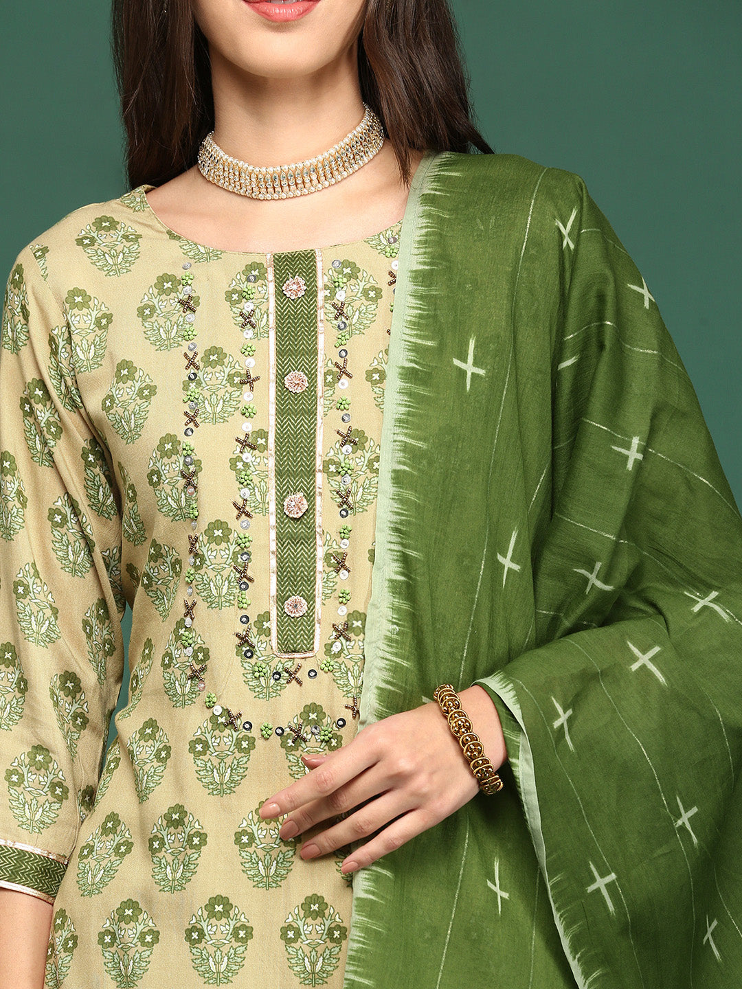 Women Floral Green Straight Kurta Set with Dupatta