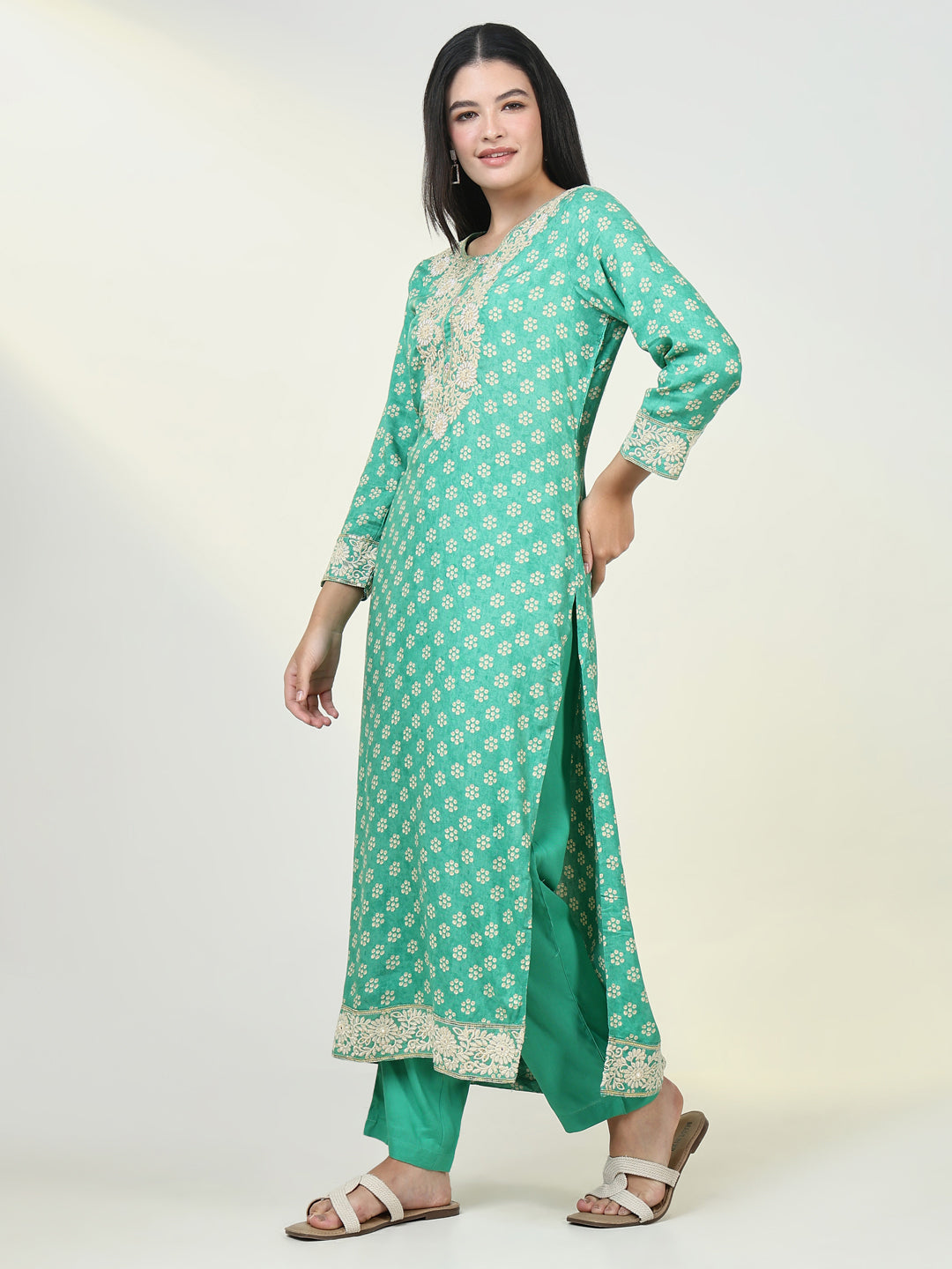 Women Bandhani Green Straight Kurta Set