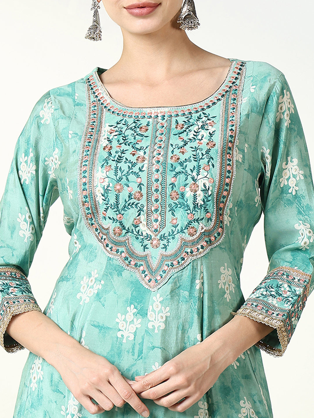 Women Floral Green Kurta Set with Dupatta and Potli Bag