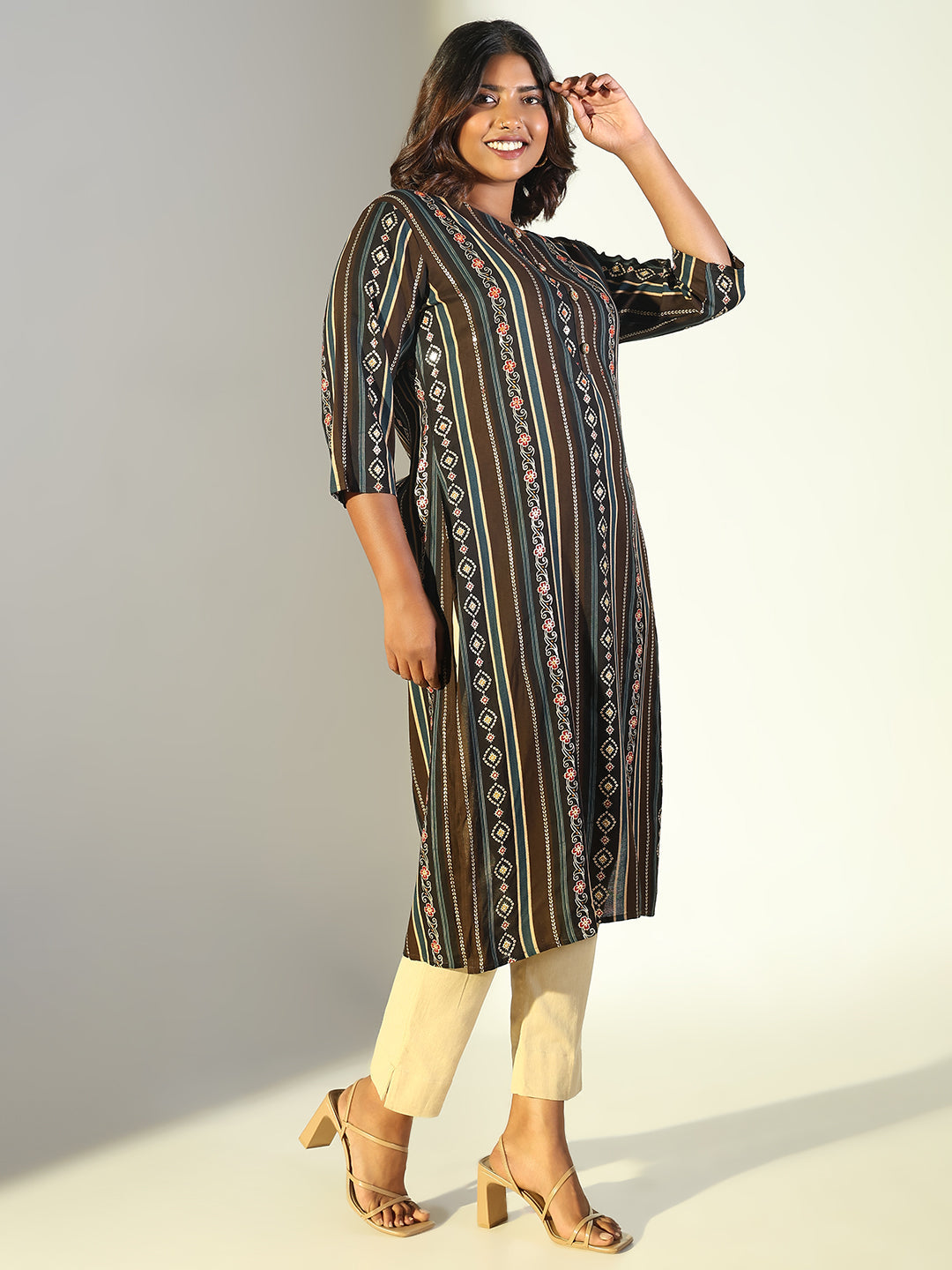 Women Brown Graphic Straight Kurta