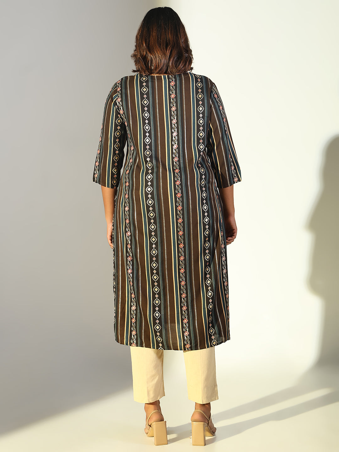 Women Brown Graphic Straight Kurta