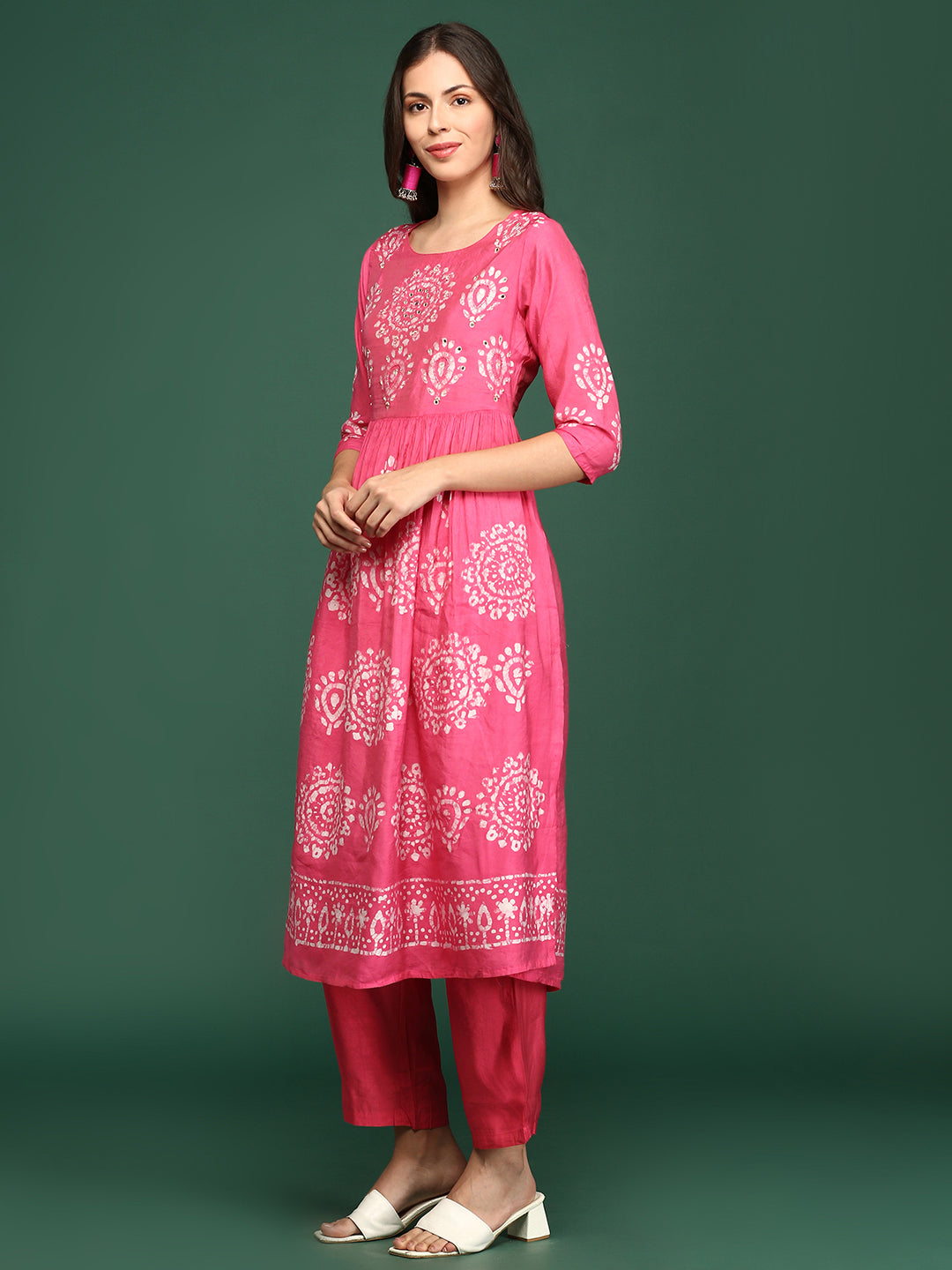 Women Graphic Pink A-Line Kurta Set with Dupatta