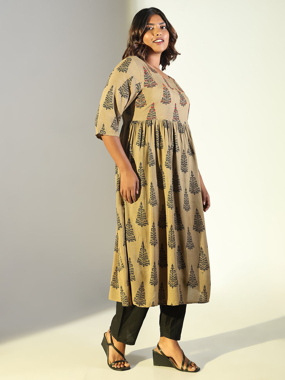 Women Beige Graphic Anarkali Kurta